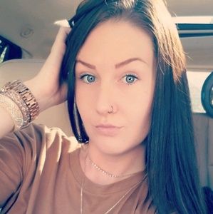 Meet your Posher, Brandi